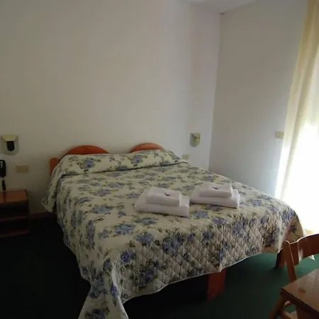 Hotel Valle Di Banne 3*